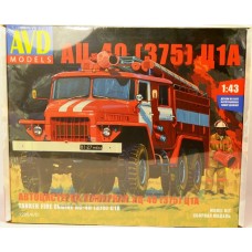 Сборная модель Пожарная цистерна АЦ-40 (375) Ц1А